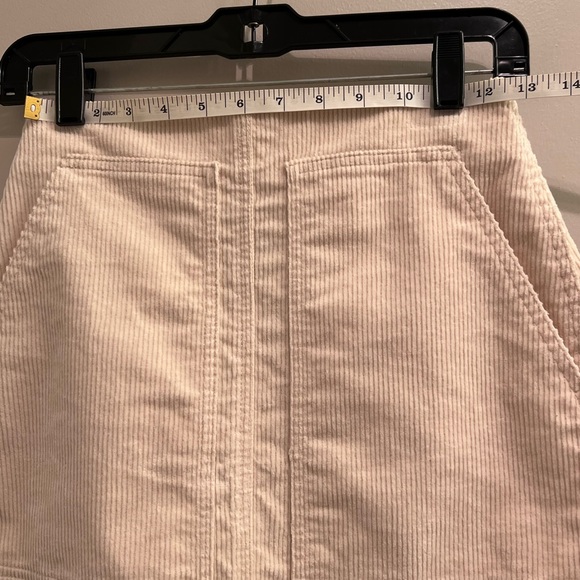 Uniqlo Cream Corduroy Skirt w/ Pockets 0 LIKE NEW - Picture 3 of 4
